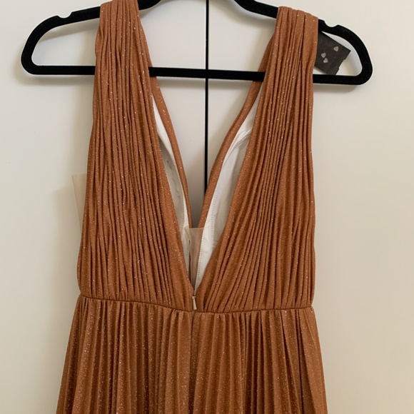 Brand new custom made dress - Picture 6 of 6